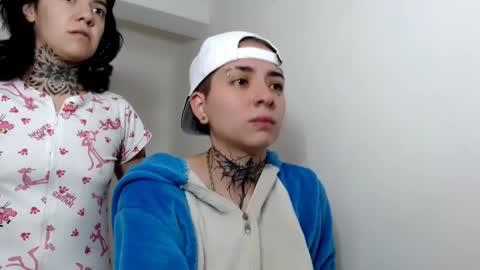 Snapshot of lannie_gonzales chatting on March 6, 3:02 pm LANNIE online show from March 6, 3:02 pm