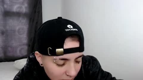 Snapshot of lannie_gonzales chatting on March 11, 8:53 pm LANNIE online show from March 11, 8:53 pm