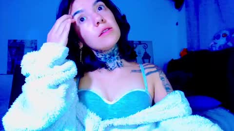 Snapshot of lannie_gonzales chatting on May 13, 2:58 pm LANNIE online show from May 13, 2:58 pm