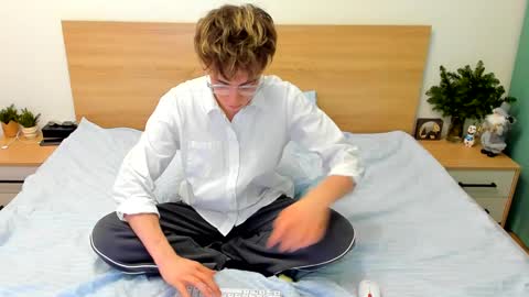 Fandi online show from December 23, 2:39 pm