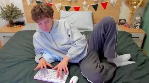 Fandi online show from February 4, 5:31 am