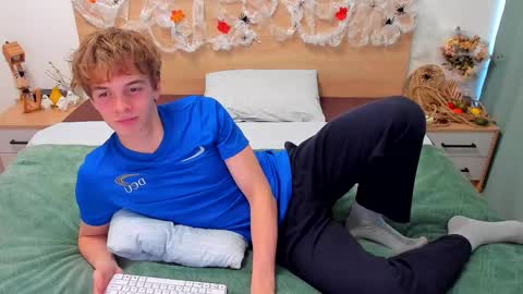 Fandi online show from October 11, 9:41 am