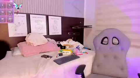 Snapshot of lara_as chatting on September 10, 6:02 am lara_as online show from September 10, 6:02 am