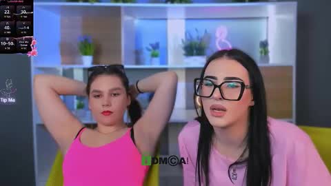 lara_bamby online show from March 22, 11:41 pm