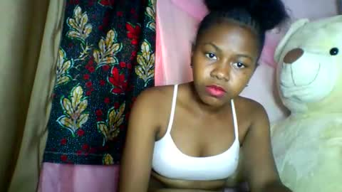 lara_belle online show from April 30, 6:31 am