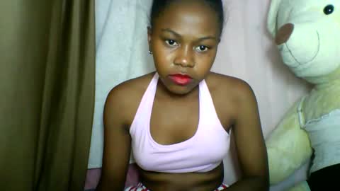 lara_belle online show from May 5, 5:37 am