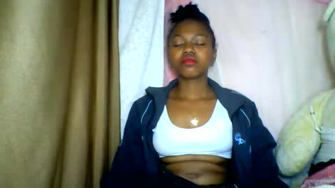 lara_belle online show from May 22, 3:02 am