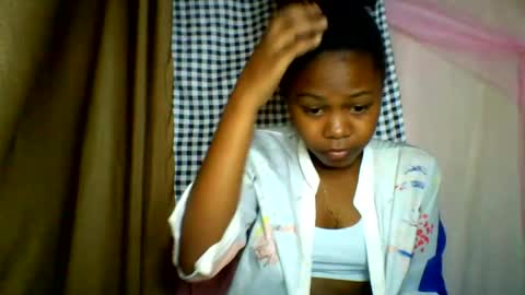 lara_belle online show from June 22, 1:51 am