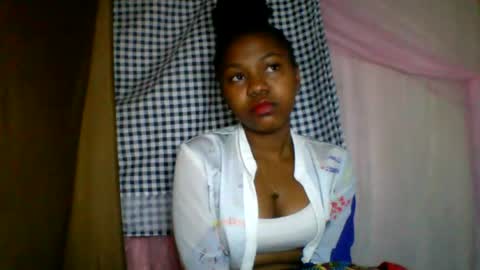 lara_belle online show from July 14, 2:49 am
