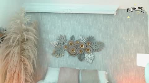 Lara online show from April 15, 7:58 pm