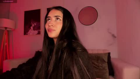 Snapshot of lara_madisson chatting on October 5, 5:39 am Lara Madisson online show from October 5, 5:39 am