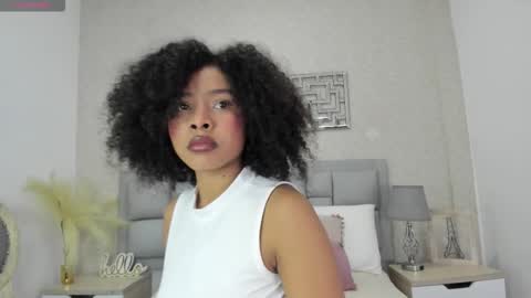 lara_spaark online show from January 16, 11:25 am