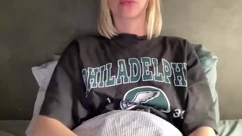 Snapshot of laraah_cutie chatting on January 23, 3:22 pm LaraAh Cutie online show from January 23, 3:22 pm