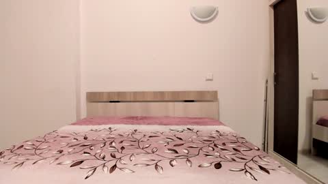 Lara online show from January 15, 5:29 am