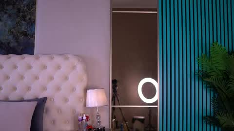 Lara online show from May 2, 4:50 am
