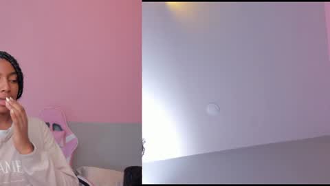 laraebony_ online show from July 2, 10:32 am