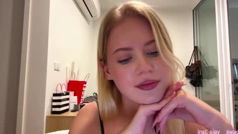 Stella online show from February 22, 7:19 am