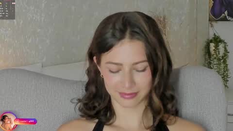 Lara  online show from November 10, 1:54 pm