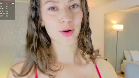 Snapshot of laralane_ chatting on June 23, 2:15 pm Lara online show from June 23, 2:15 pm