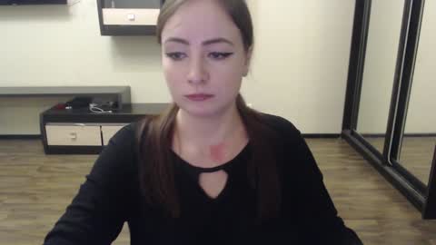 Laralianna online show from December 11, 1:17 pm