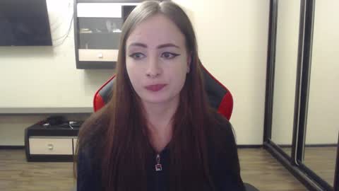 Laralianna online show from December 14, 6:41 pm