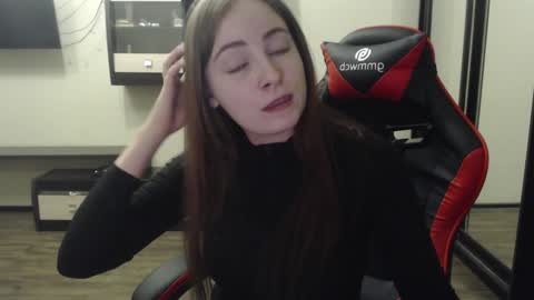 Laralianna online show from February 7, 9:58 pm