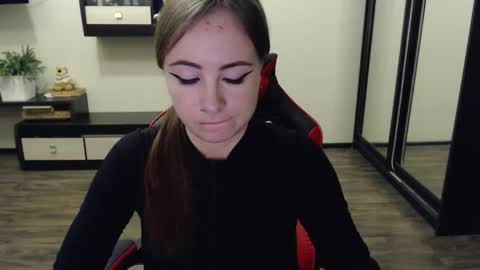 Laralianna online show from September 16, 1:56 pm