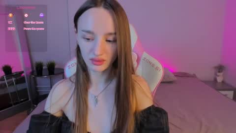 MY NAME IS LILY online show from March 10, 7:10 am