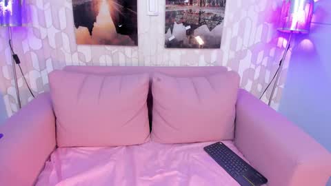 Lara Murphy online show from March 3, 11:14 pm