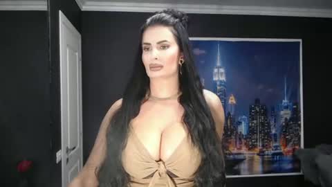 laras_moans online show from June 25, 7:24 am