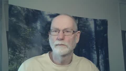 Larbie online show from December 15, 1:46 am