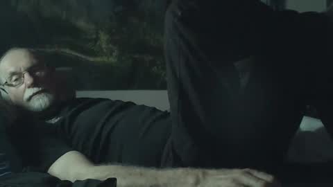 Larbie online show from December 21, 3:47 am