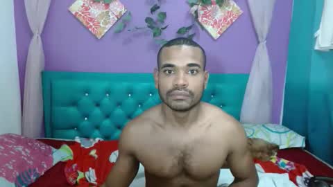 Snapshot of larenz_tate chatting on May 11, 9:26 am larenz_tate online show from May 11, 9:26 am