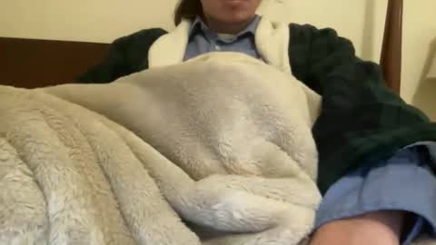 Snapshot of largecockkenny chatting on December 10, 12:06 am HUNG YUNG STR8 online show from December 10, 12:06 am