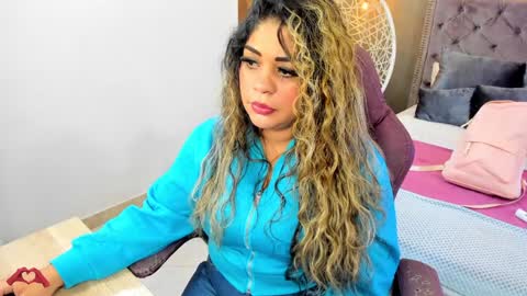 laris_park online show from January 12, 11:15 pm