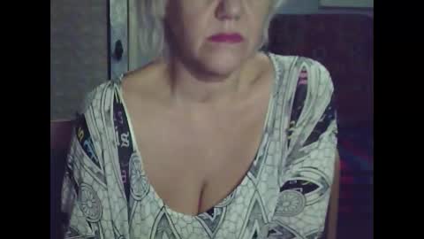 larisaq4ugo24 online show from February 7, 6:45 pm