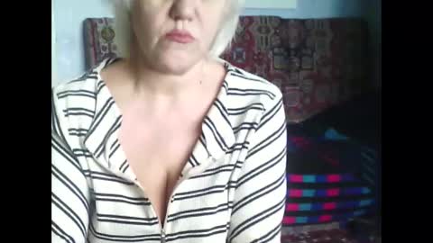 larisaq4ugo24 online show from February 17, 10:29 am