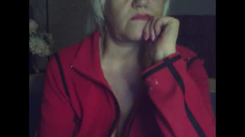 larisaq4ugo24 online show from September 26, 6:23 pm