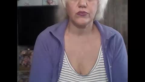 larisaq4ugo24 online show from October 6, 6:55 am