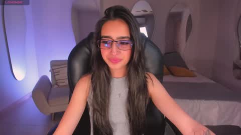 Larisa Smirnov online show from October 10, 3:38 am