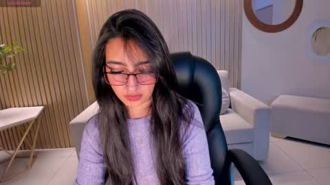 Larisa Smirnov online show from October 24, 5:48 am