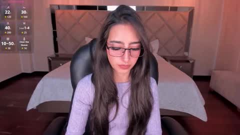 Larisa Smirnov online show from November 3, 5:52 am