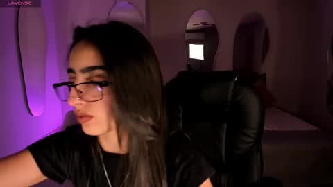 Larisa Smirnov online show from November 30, 11:53 pm