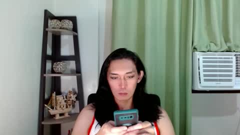 Snapshot of larochefoucauld chatting on February 21, 10:49 am Francois online show from February 21, 10:49 am