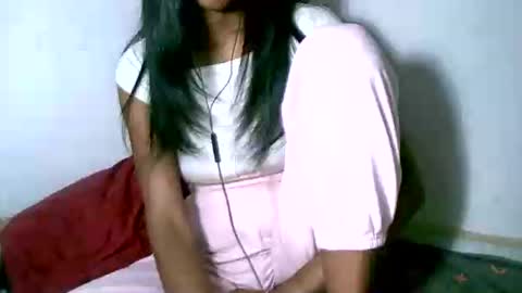 Snapshot of larra27 chatting on February 11, 8:25 pm Malala online show from February 11, 8:25 pm