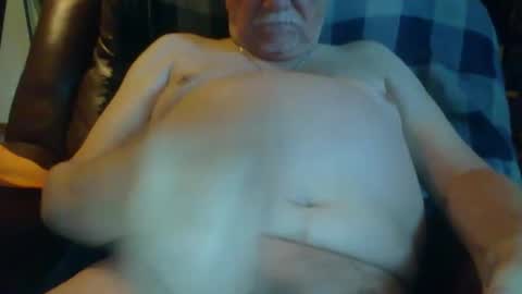 larryw01 online show from September 11, 3:01 pm