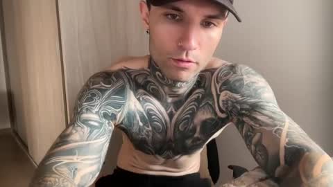 Snapshot of larsskeet chatting on June 13, 5:22 pm larsskeet online show from June 13, 5:22 pm