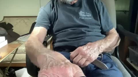 cris online show from December 2, 4:53 am