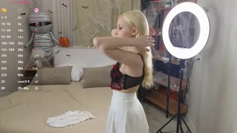 Emilia for my friends Amy online show from November 5, 1:16 am