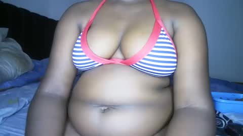 Snapshot of lasisi_ chatting on February 16, 6:10 pm Lasisi online show from February 16, 6:10 pm